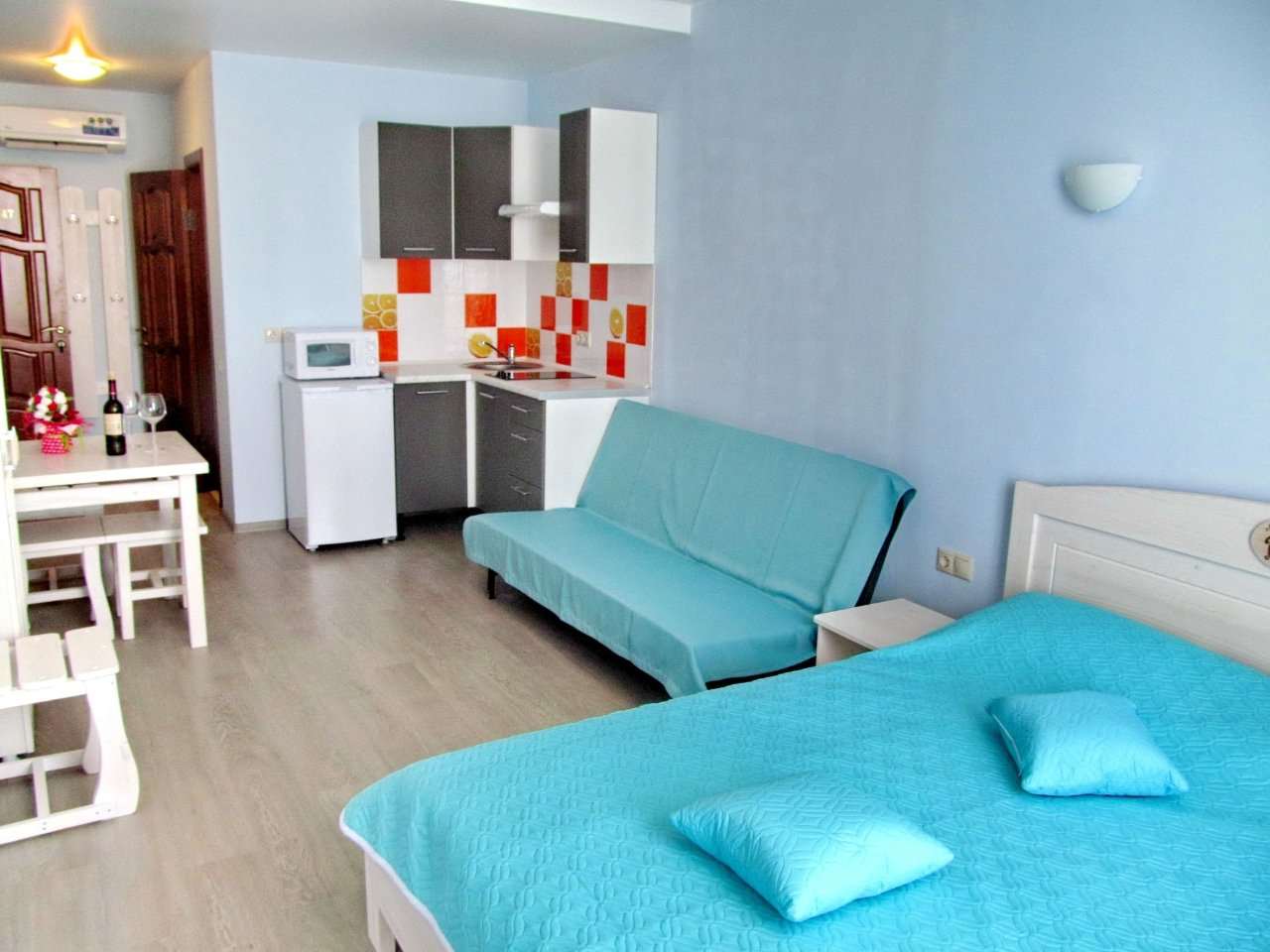 Апартаменты Апарт Отель Берег Алупка